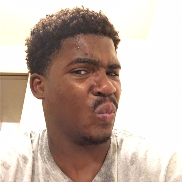 Payton Bowdry - Poshmark Profile Picture of Payton Bowdry (@pbow1601) on Poshmark