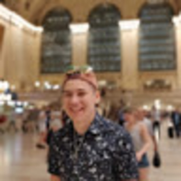 Profile Picture of David Cassels (@davidcassels) on Poshmark