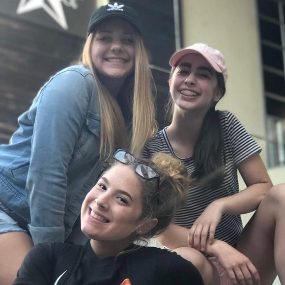 Profile Picture of Merissa Oliveri (@merissaoliveri) on Poshmark