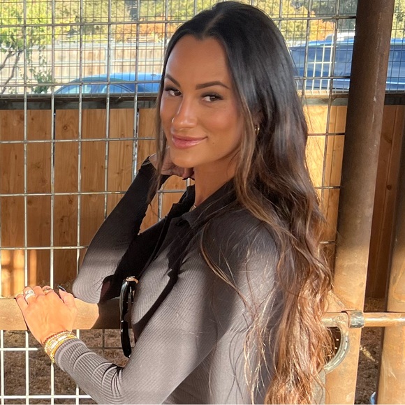 Profile Picture of Brianna Bishop (@brbishop23) on Poshmark