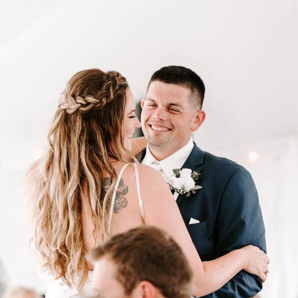 Profile Picture of Carly Wild (@carlyburgess23) on Poshmark