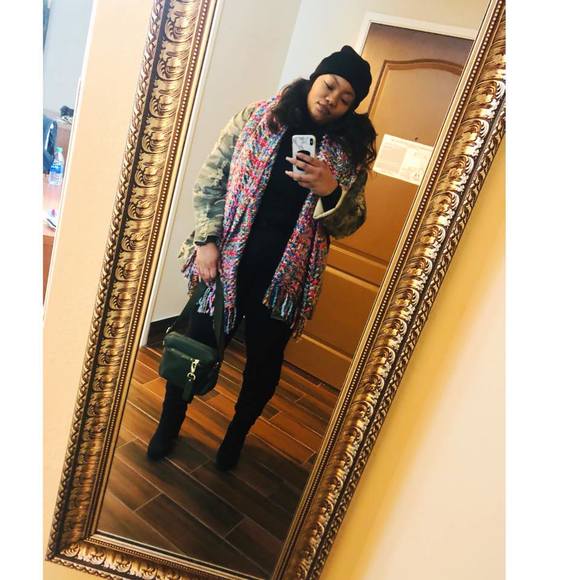 Profile Picture of Clarice Taylor (@claris1947) on Poshmark