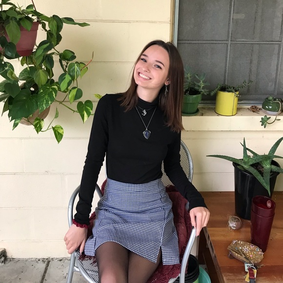 Profile Picture of Jenika Freeman (@jenikaxx) on Poshmark