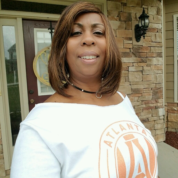 Profile Picture of Doris Adams (@doris_adams11) on Poshmark