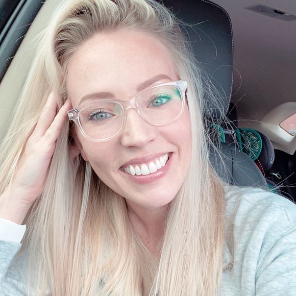 Profile Picture of Joy Matthews (@joy_matthews) on Poshmark