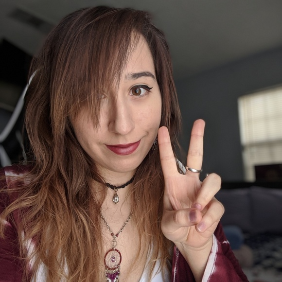 Profile Picture of Maritsa Olvera (@curitsa) on Poshmark