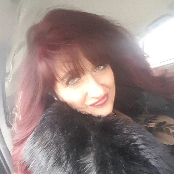 Profile Picture of Marina Papic (@mpapic1968) on Poshmark