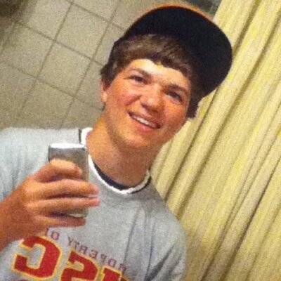 Profile Picture of Jeff Savard (@jeff_savard15) on Twitter
