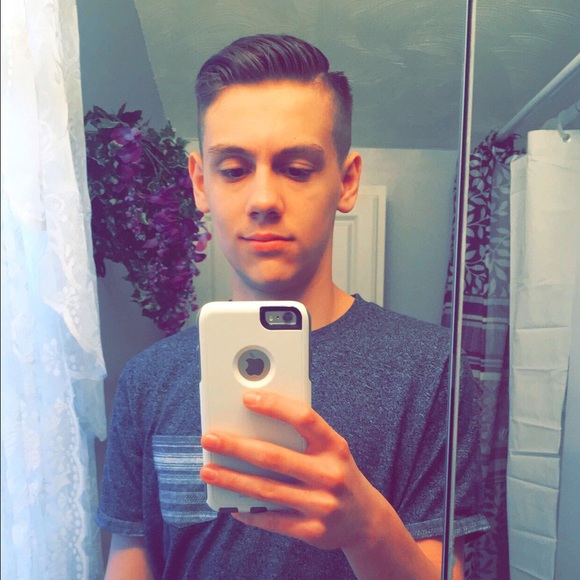 Profile Picture of Ethan Christopher (@ethanc6) on Poshmark