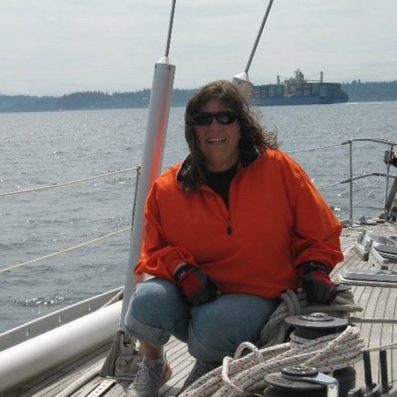 Profile Picture of Jacqui Evanchik (@jacquievanchik) on Poshmark