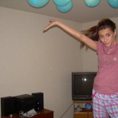 Profile Picture of Fiona Mcdowell (@Fionapce) on Twitter