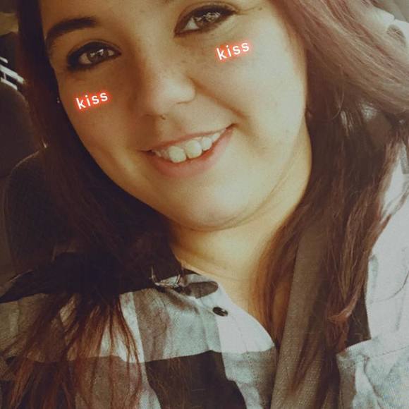 Profile Picture of Elizabeth Vanheeren (@evanheeren) on Poshmark