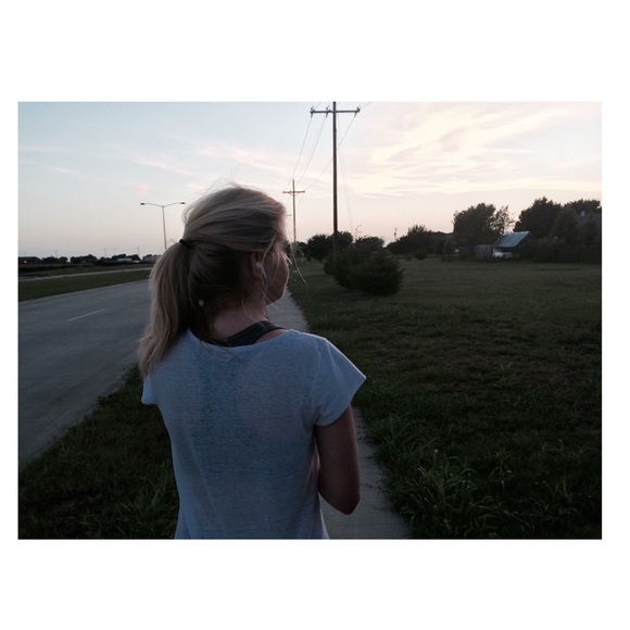 Profile Picture of Lauren Bjork (@110116) on Poshmark