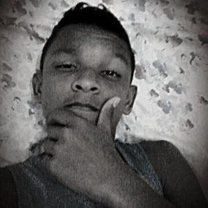 Profile Picture of Léo ^^ (@Ted_fiel) on Twitter