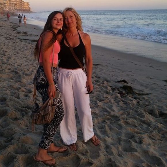 Profile Picture of Sharon Hunter (@sharonhunter717) on Poshmark