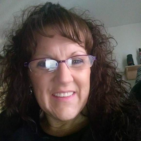 Profile Picture of Christy Cagle (@christycagle924) on Poshmark