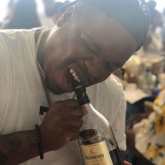 Profile Picture of Farad Thomas (@fly2886) on Poshmark