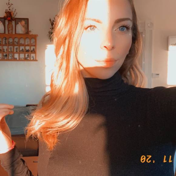 Profile Picture of Brittany Bliven (@xomissbrlttox) on Poshmark