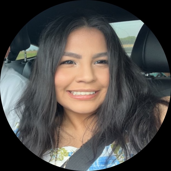 Profile Picture of Miriam Saenz-salazar (@ssalazarmiriam) on Poshmark