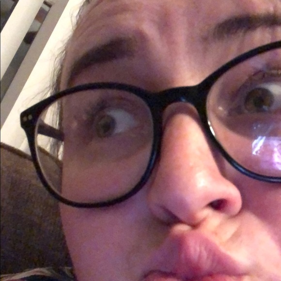 Cassidy Sheahan - Poshmark Profile Picture of Cassidy Sheahan (@csheahan98) on Poshmark