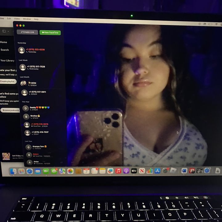 Profile Picture of Julie <3 (@juliannelower) on Tiktok