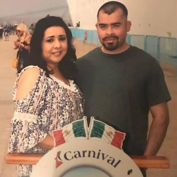 Profile Picture of David Moraga (@davidmoraga) on Poshmark