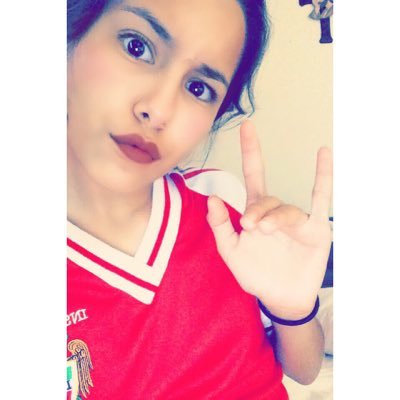 Profile Picture of Anette Velazquez (@anetteve_26) on Twitter