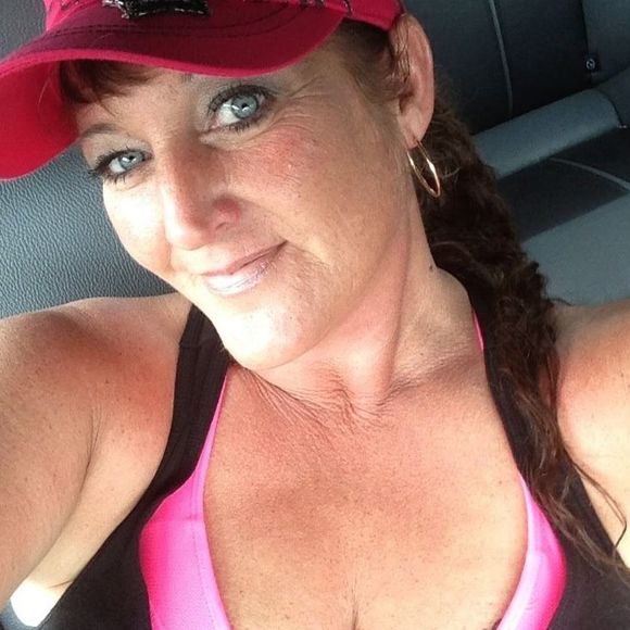 Profile Picture of Tammy Kirby (@tammykirby) on Poshmark