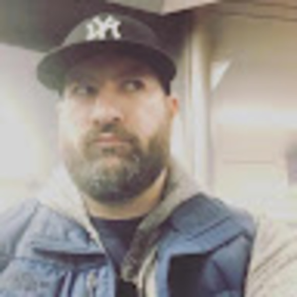 Matthew Colson - Poshmark Profile Picture of Matthew Colson (@mcolson8) on Poshmark