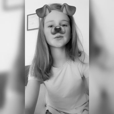 Profile Picture of Natália Schneider (@NatliaSchneide4) on Twitter