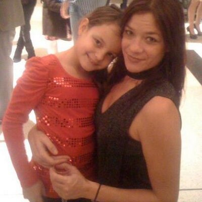 Profile Picture of Jess Travis (@JessEllenT) on Twitter