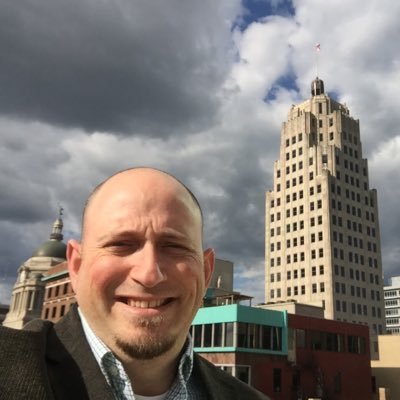 Profile Picture of Dave B. Goode (@DaveBgoode) on Twitter