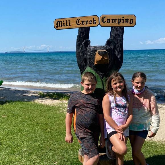 Profile Picture of Adam Avery (@adamavery) on Poshmark