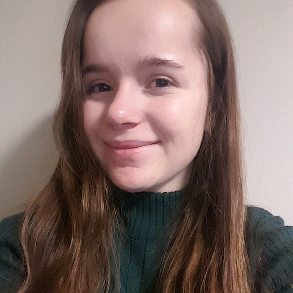 Profile Picture of Kaitlin Stephens (@kaitlinstephens) on Poshmark