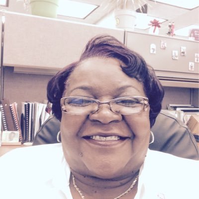 Profile Picture of Barbara Crutchfield (@ceorae2311) on Twitter