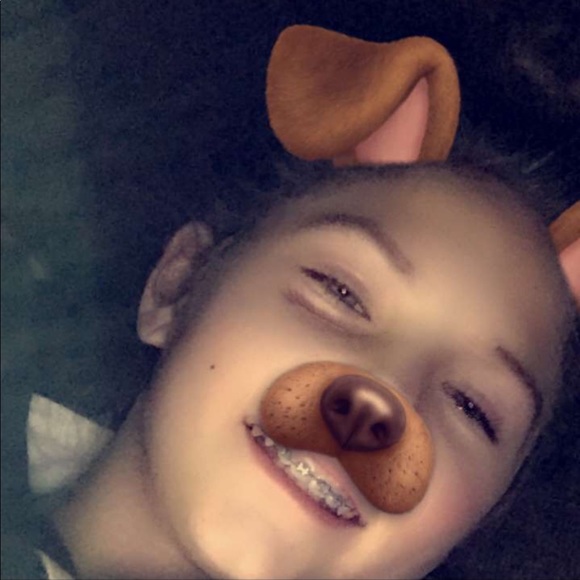 Profile Picture of Chesha Lazansky (@im_a_potato_11) on Poshmark