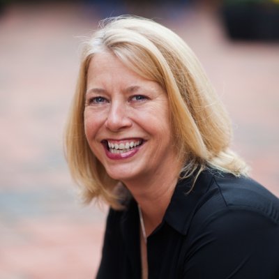 Profile Picture of Fiona Clem (@feejaysee) on Twitter