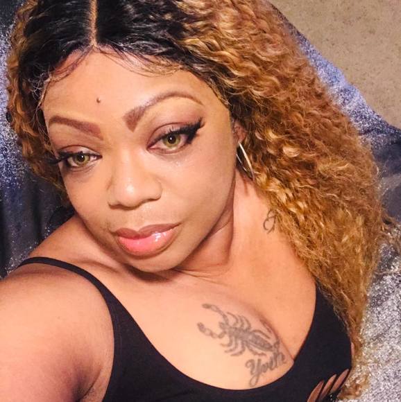 Profile Picture of Chanda Gray (@chandagray69) on Poshmark