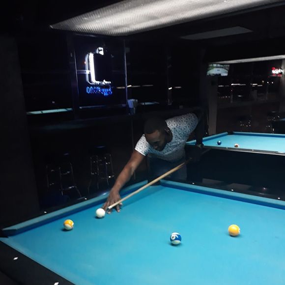 Profile Picture of Marland Bowes (@bowesmarland123) on Poshmark