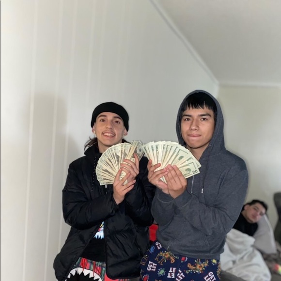 Ruben Suarez - Poshmark Profile Picture of Ruben Suarez (@yungrube) on Poshmark