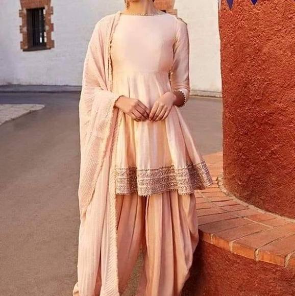 Profile Picture of Gurpreet Chahal (@gchahal663) on Poshmark