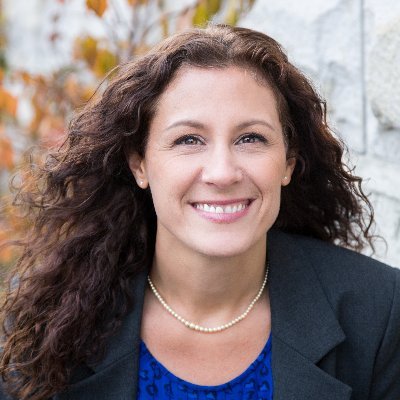 Profile Picture of Amanda Burkholder (@AmandaJBurk) on Twitter