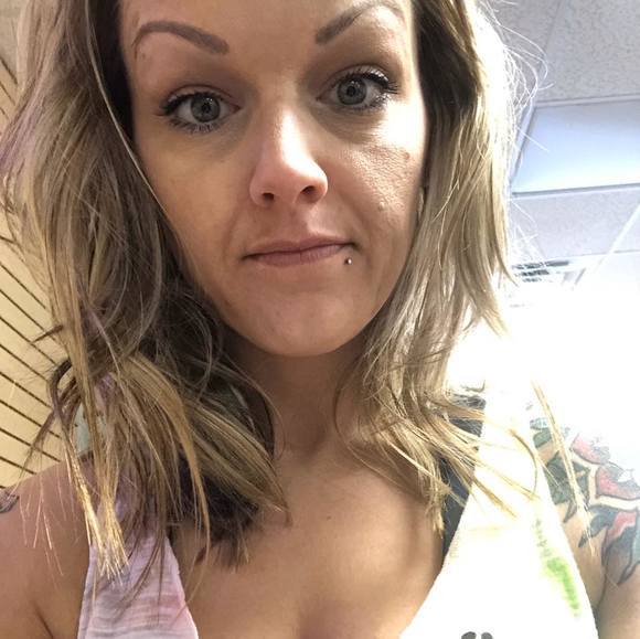 Profile Picture of Amanda Stonecipher (@soon2bemarried4) on Poshmark