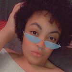 Profile Picture of Robin, Bat, Pretty Bird (@robinflyhigh420) on Instagram