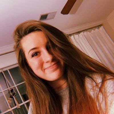 Profile Picture of Carly Calder (@carlycalderr) on Twitter