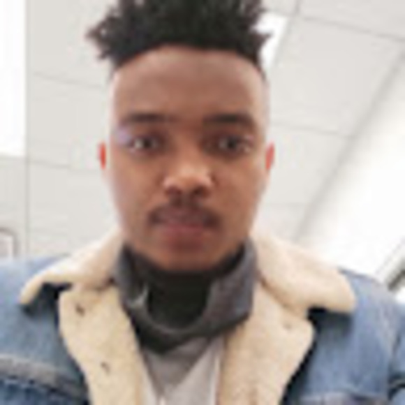 Profile Picture of Henok Moges (@hmoges93) on Poshmark