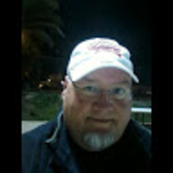 Profile Picture of Steve Dronsfield (@stevedronsfield) on Poshmark