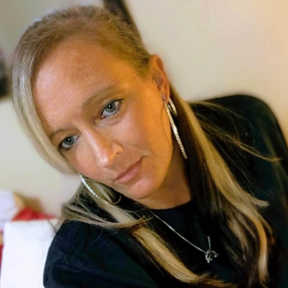 Profile Picture of Tosha Rodriguez (@ms_tosha07) on Poshmark