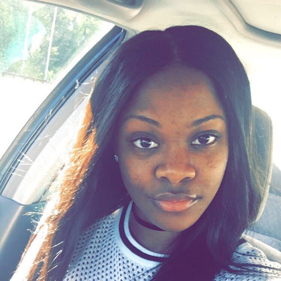 Profile Picture of Lashay Roberts (@shay123092) on Poshmark