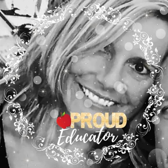 Profile Picture of Jeannie Willette (@jwillette) on Poshmark